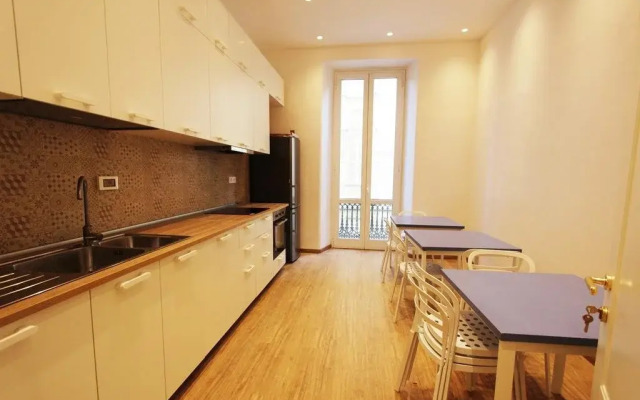 Grand Hostel Manin