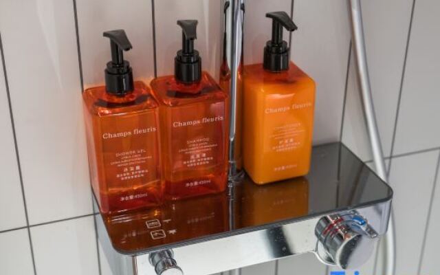 Orange Hotel (Shennan Avenue Huaqiang Branch)