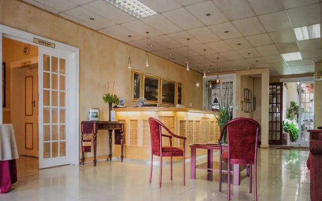 The Swellengrebel Hotel