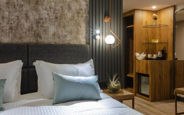 Kayhan City Hotel