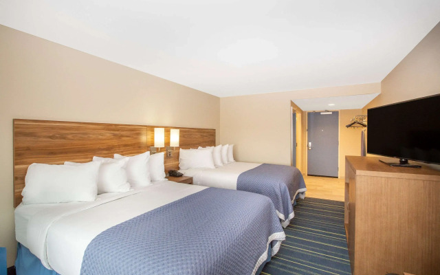 Days Inn & Suites by Wyndham Kearney