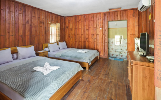 Sawarna Little Hula Hula