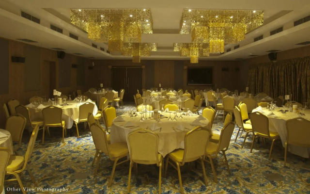 Arty Grand Hotel