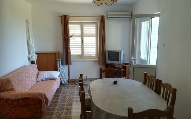 Holiday house VEKY - 50m from sea: Susica, Island Ugljan