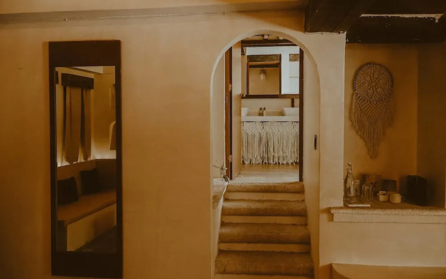 Enigmatic Hotel Experience