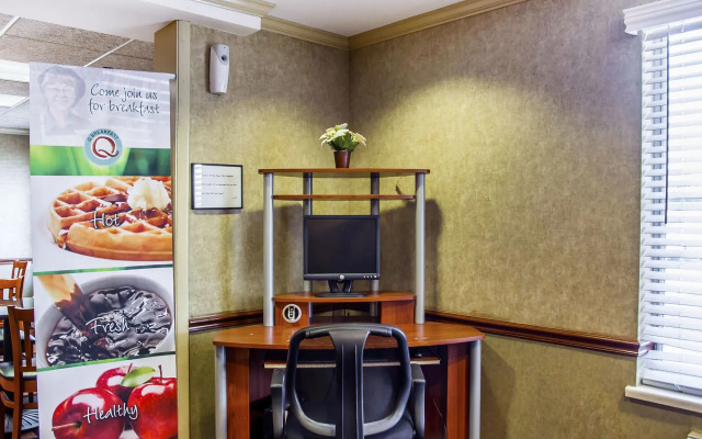 Quality Inn & Suites CVG Airport