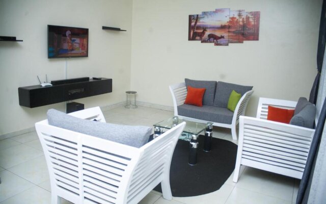 Cozy 2-bedroomed Apartment