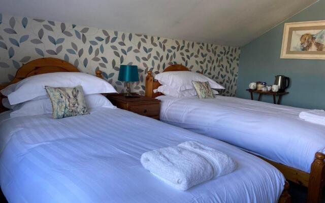 Three Horseshoes Inn
