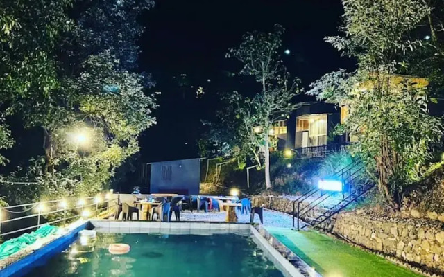 Arahnyam Pool Side Cafe & Resort