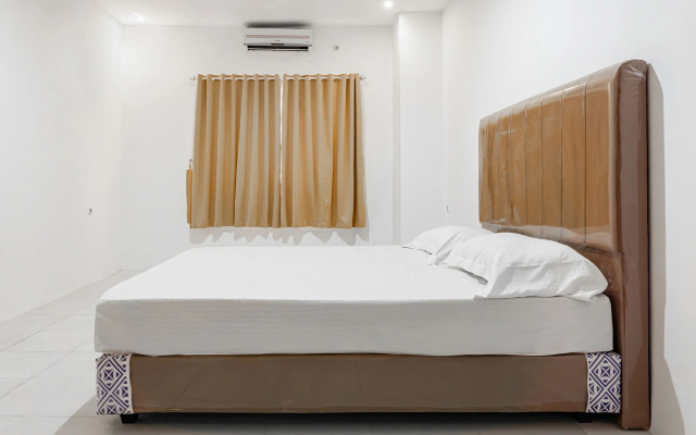Hotel O Enjoy Homestay & Cafe – Guest Rooms – Makassar