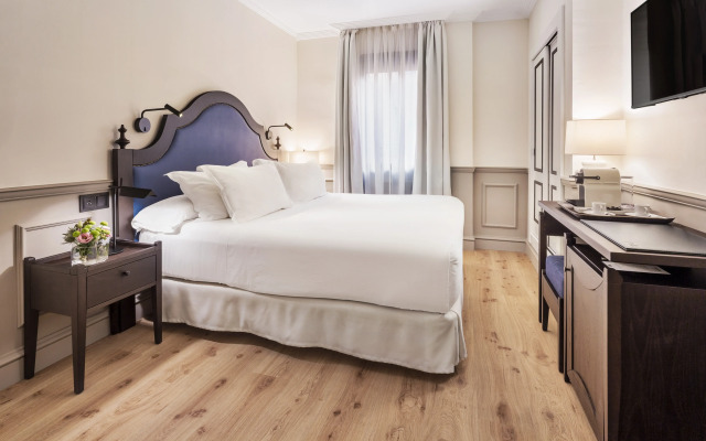 H10 Corregidor Boutique Hotel