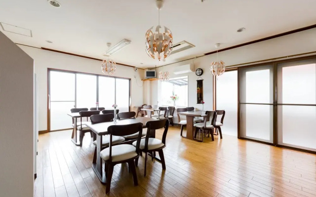 Yolee Guest House