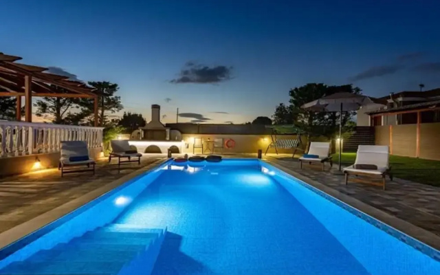 Villa Bora With Private Pool