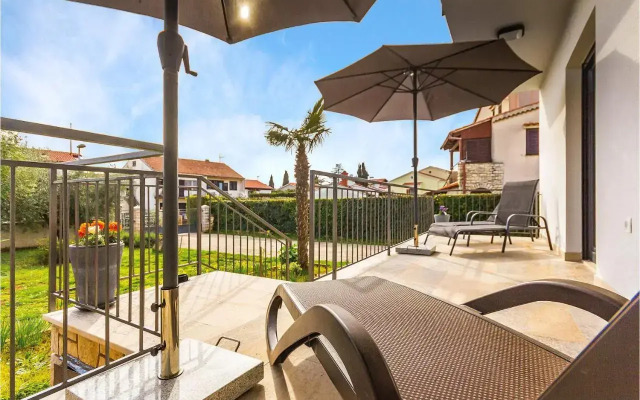 Three-Bedroom Apartment in Medulin