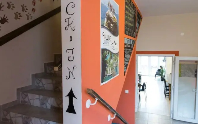 Falling Lakes Hostel