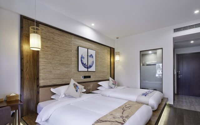 Floral Hotel Deqing Qinzizaiju