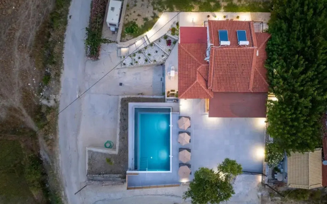 Iphigenia Apartments at Katelios