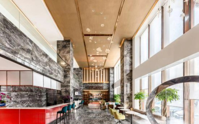 Baolifeng International Business Hotel