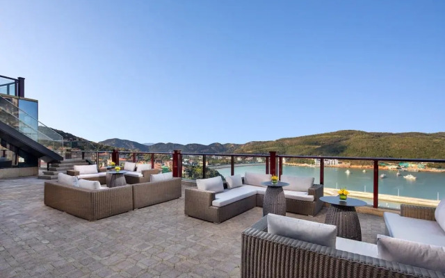 Crowne Plaza Zhoushan Seaview, an IHG Hotel