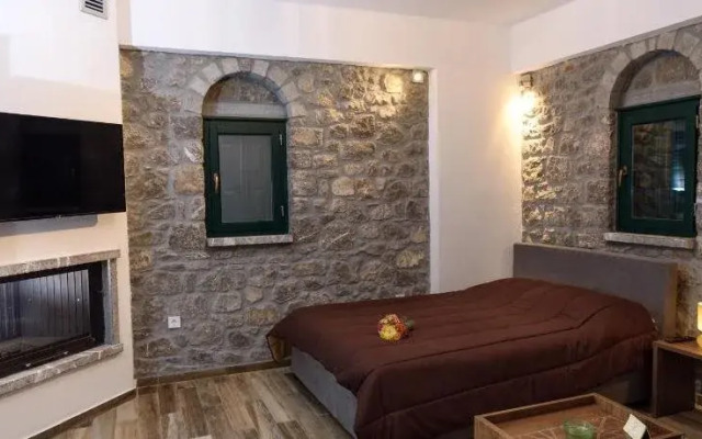 Avgonima All Seasons Hotel