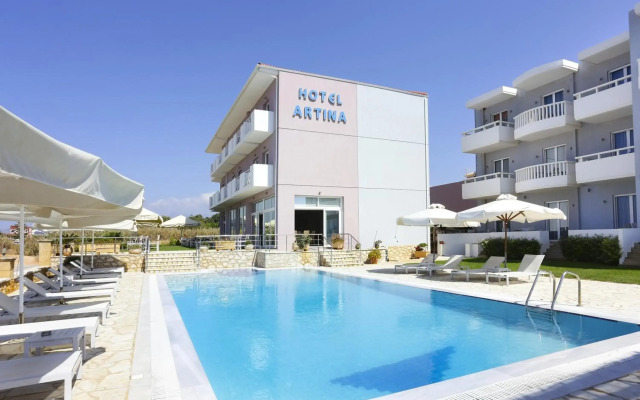 Artina Hotel