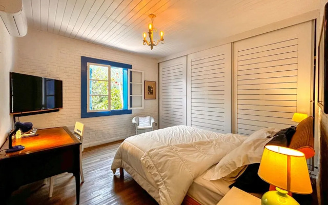 Casa pr x Praia de Santa Teresa Ilhabela SP