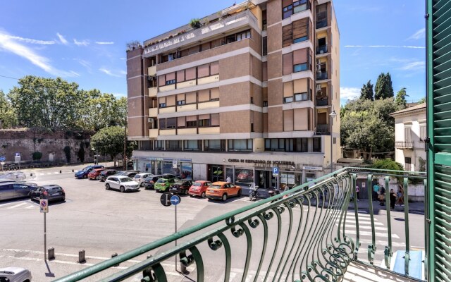 AwesHome Luxury Apartment