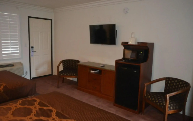 Welcome Inn on Colorado Blvd