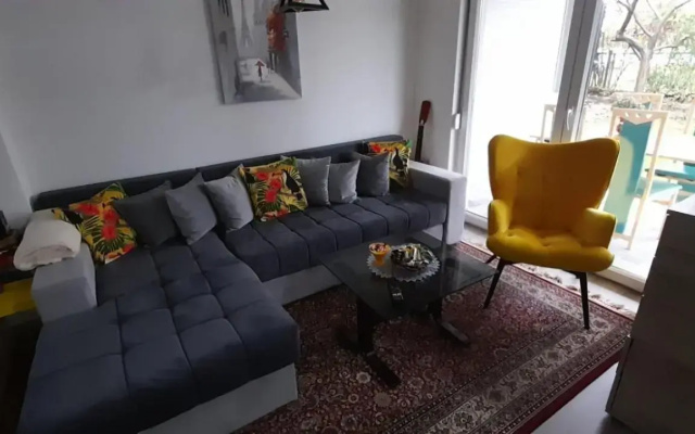 Ravne weekend house
