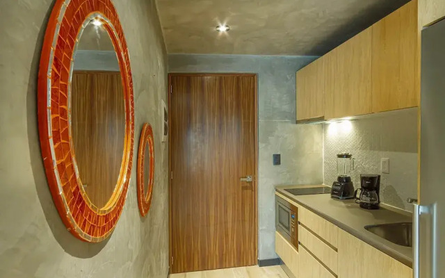 Spacious Apartment With Terrace and Rooftop Pool
