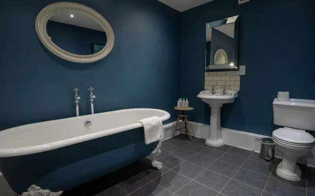 Stonehouse Court Hotel