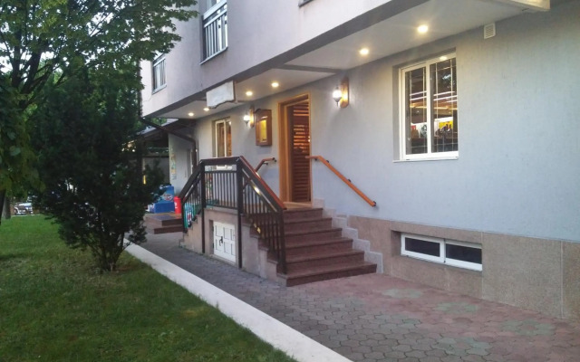 Delminium Hotel