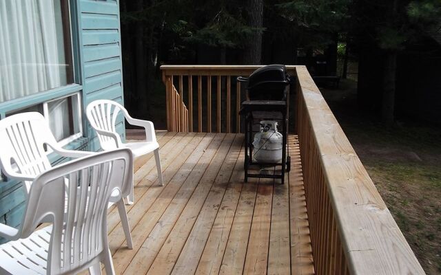 The Lake Of Bays Lodge