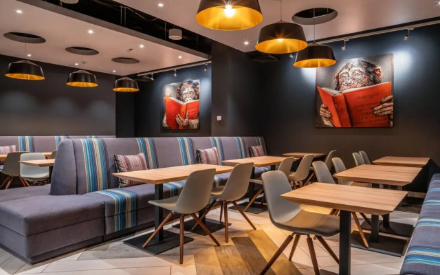 Sky Loft Hotel Kyiv by Rixwel