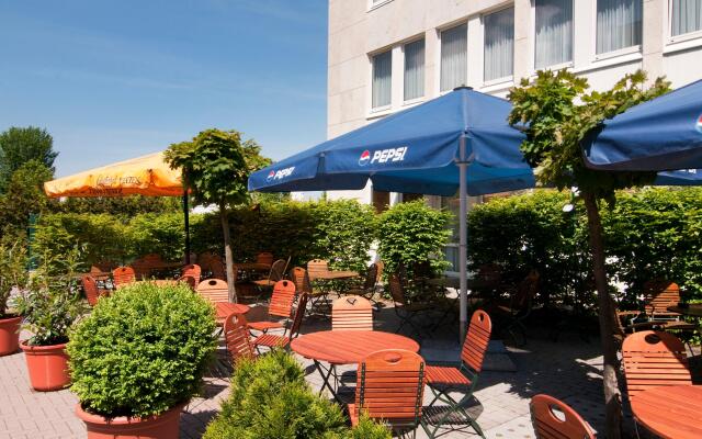 Holiday Inn Frankfurt Airport - Neu-Isenburg, an IHG Hotel