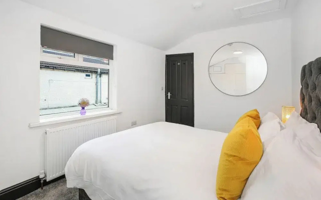 TYME Suites on Kingsway