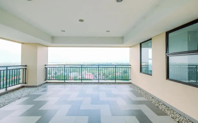 Simply Modern And Classic 2Br At Transpark Cibubur Apartment