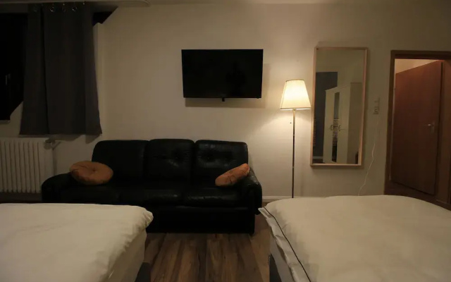 Asia Dreieck Pension Zimmer