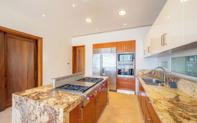 Capitalia Tres Mares Beach Residences & Marina