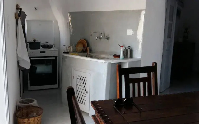 Charming 1705 Castle House in Pirgos Kallistis, Greece