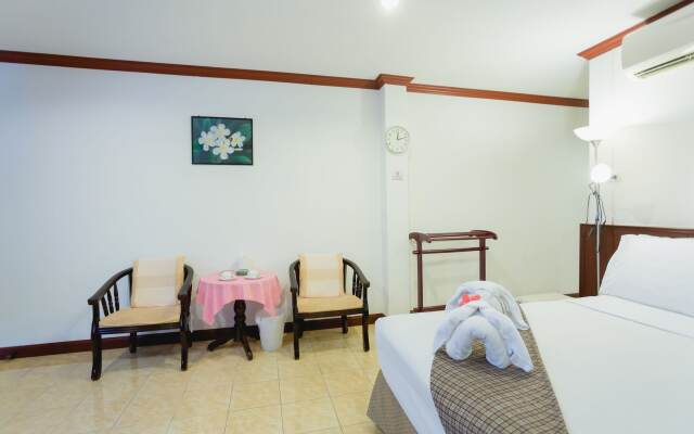 Rabbit Mansion Patong Hotel