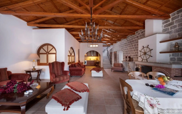 Douskos Exclusive Property