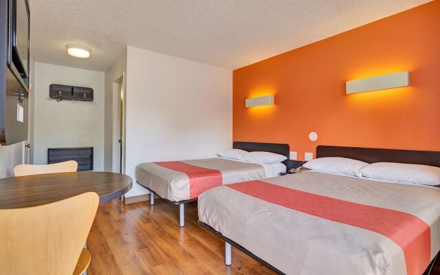 Motel 6 – Santa Rosa, CA - South