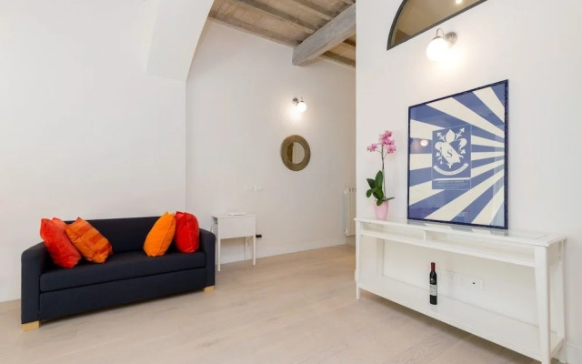 Charming Garden Niche