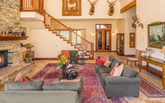Lodge ON THE Point by Exceptional Stays