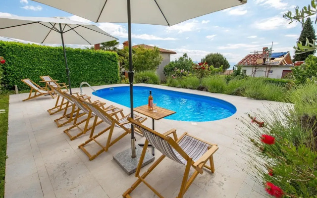 Amazing Home in Lovran With Wifi and 3 Bedrooms