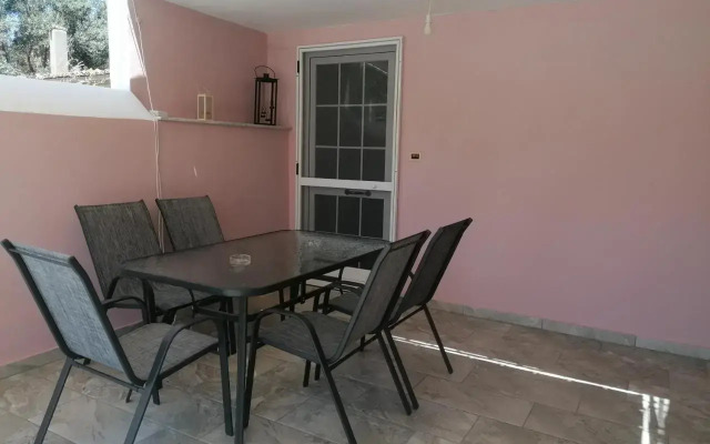 Keros House