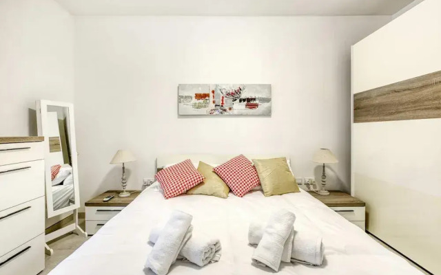 Gzira Penthouse