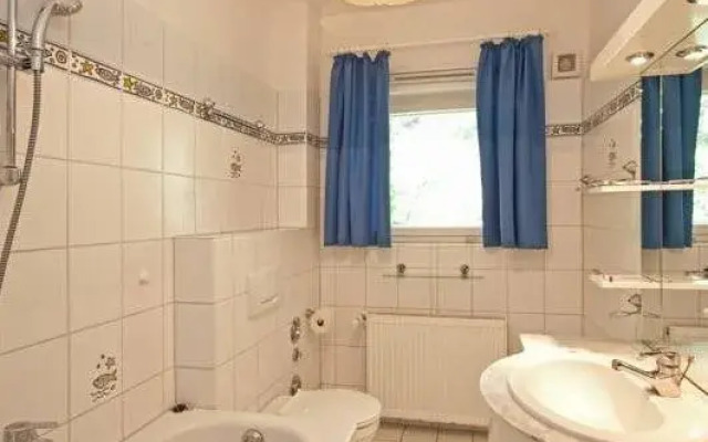 Strandvilla Hubertus Boltenhagen - Ferienwohnungen Apartment Mit Parkplatz Wlan Kuche Garten Grillplatz Waldbaden