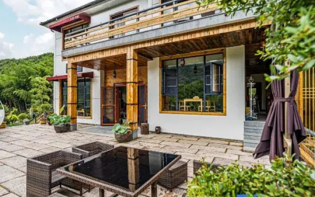 Mantu Anji's Secret Mountain Luxury House